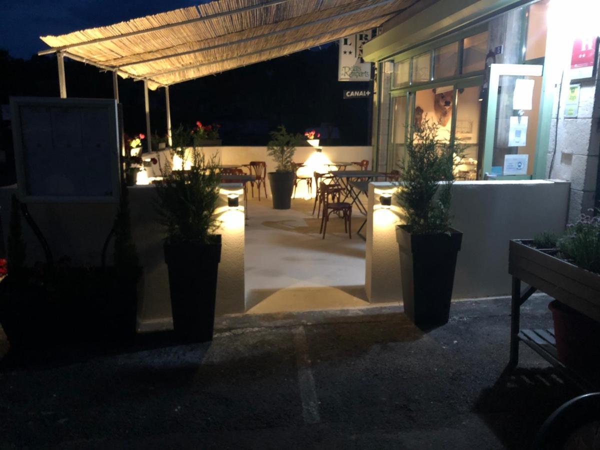 Logis Hotel Le Relais Des Remparts Allanche Экстерьер фото